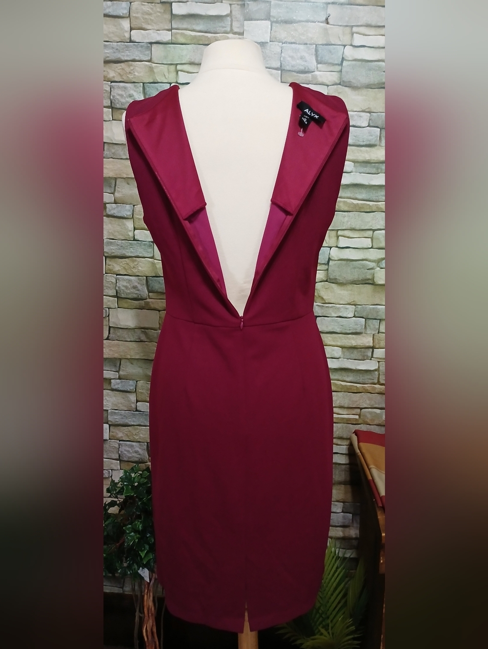 New Alyx Sheath Dress Midi Cranberry Formal Size 12 - Picture 3 of 5